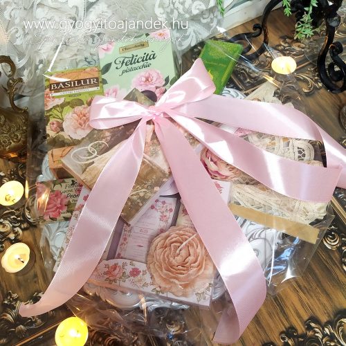 A rózsakert ígérete - Romantikus luxus ajándékcsomag csokoládéval, teával, kozmetikumokkal