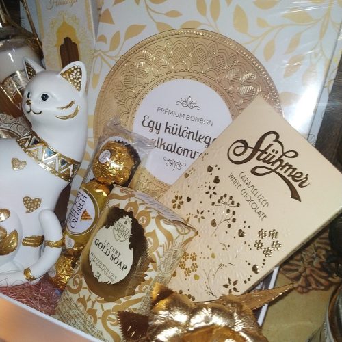 Cicás ajándékcsomag prémium csokoládéval és wellness kozmetikumokkal