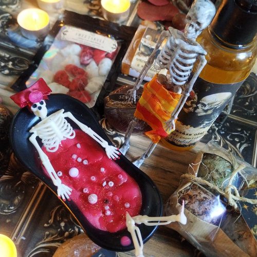 Horror ajándékcsomag Csonti SPA wellnes ajándékbox nem csak Halloween kedvelőknek
