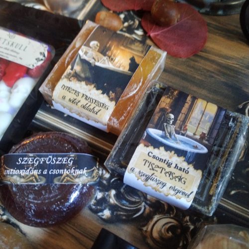 Horror ajándékcsomag Csonti SPA wellnes ajándékbox nem csak Halloween kedvelőknek
