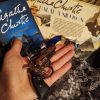 Agatha Christie - Halál a Níluson ajándékcsomag könyvvel