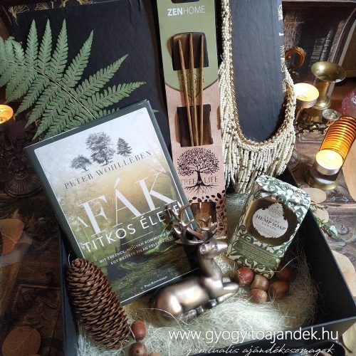 A fák titkos élete című könyv ajándékcsomag szarvas figurával ékszerrel